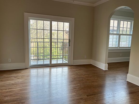 Sunny living room!