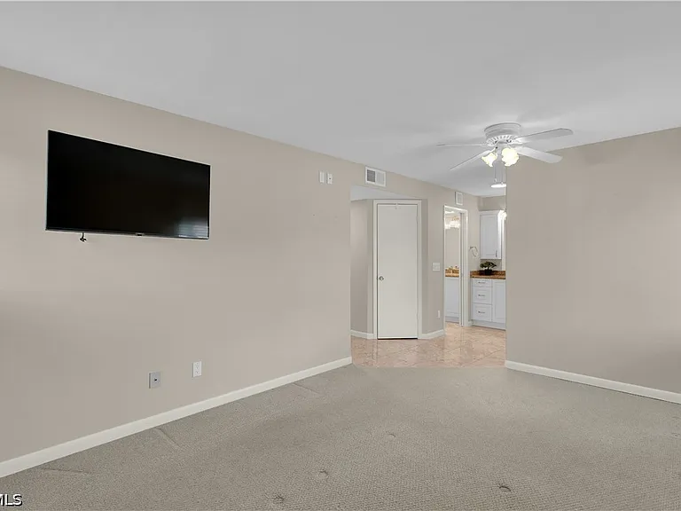 1409 SE 46th Ln #105 — Photo 30