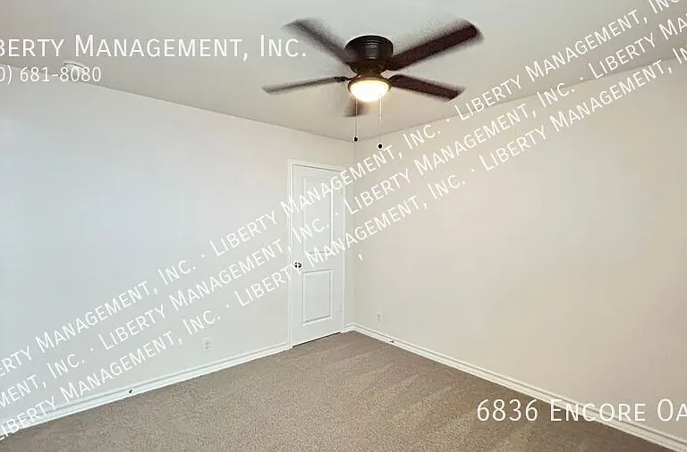 6836 Encore Oaks — Photo 12