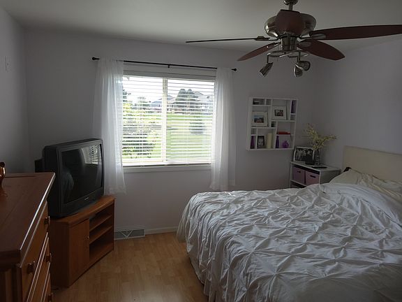 M. Bedroom Connected to Bath
