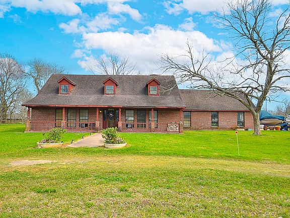 2nd image of 34520 Fulshear Farms Rd