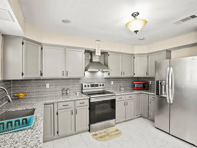 2226 Crystal Creek Ln — Photo 4