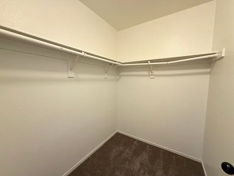 3305 Cheyenne Gardens Way — Photo 18