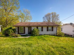 520 Sunnyside Ln, Christiansburg, VA 24073