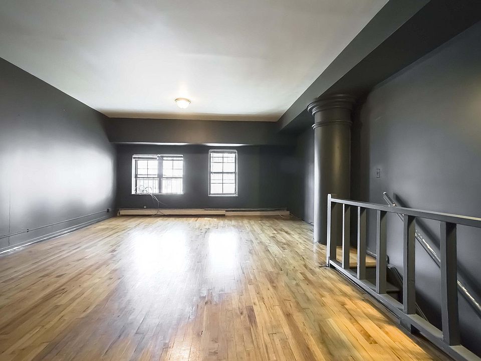1st image of 555 Washington Ave APT 1M