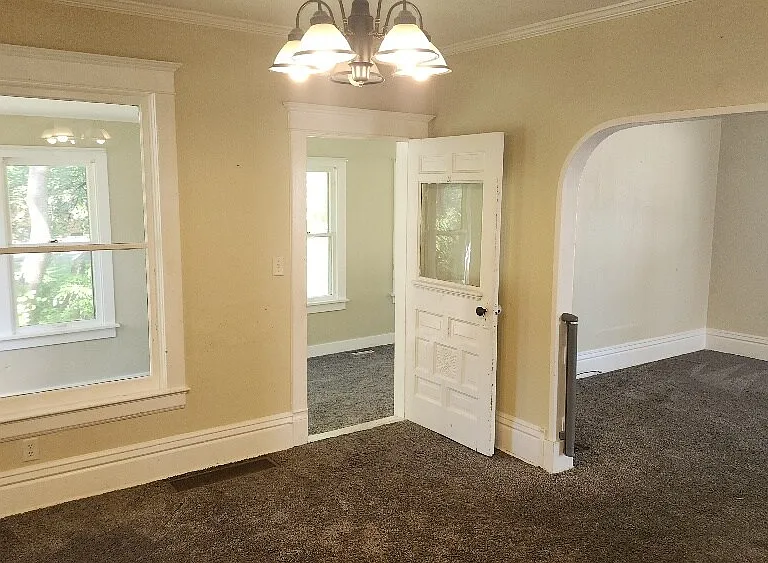 582 Main St — Photo 10
