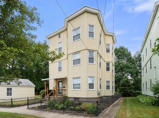 10 Riverview Ter, Chicopee, MA 01013