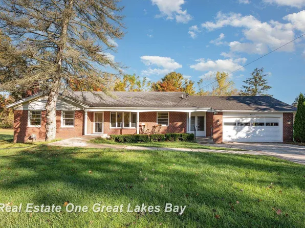 4719 Baker Rd, Bridgeport, MI 48722