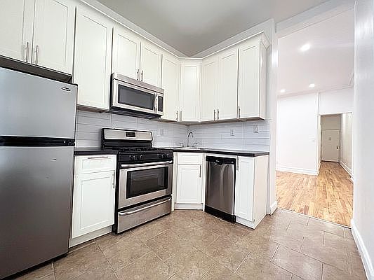 3rd image of 305 W 111th St #10D