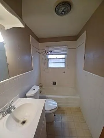 3605 57th St — Photo 6