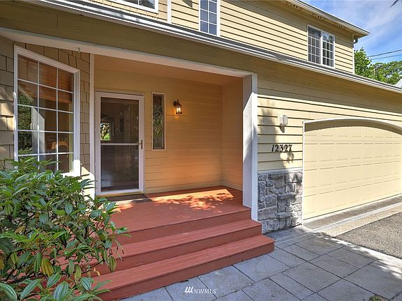 2nd image of 12327 1st Ave NE