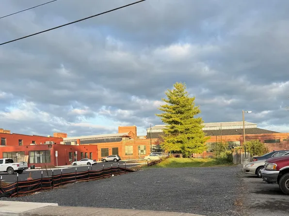 Winchester Ave, Martinsburg, WV 25401