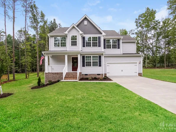 10 Parkers Gate Dr, Youngsville, NC 27596