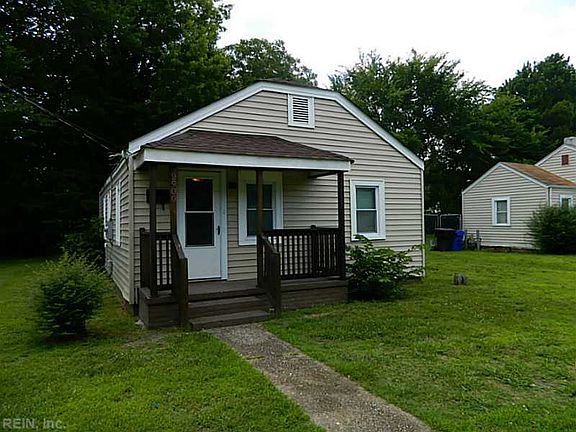 2nd image of 2900 Magnolia St
