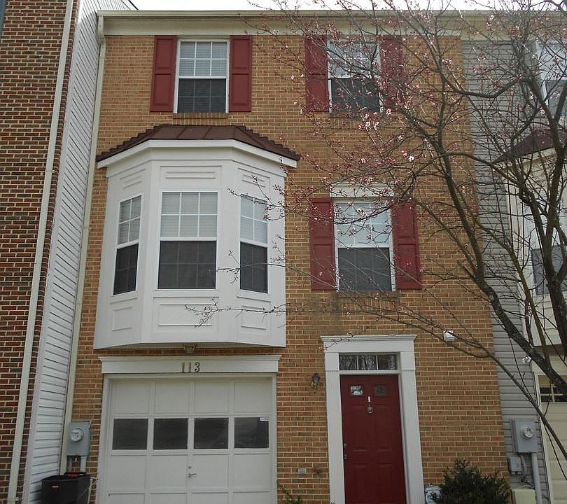 1st image of 113 Pinecove Ct