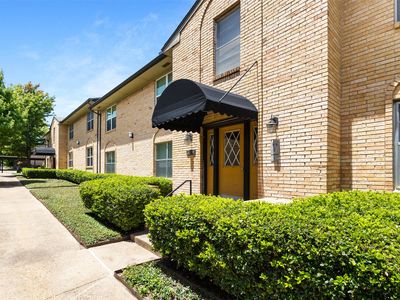 5829 Sandhurst Ln #D, Dallas, TX, 75206
