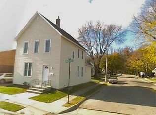 3395 Jackson St, Dubuque, IA 52001