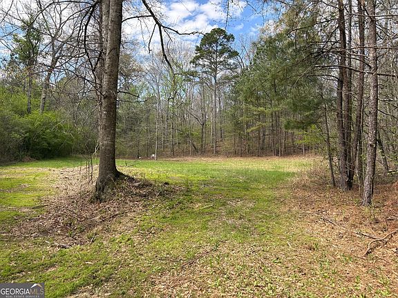 4th image of 1340 Price Bridge Rd