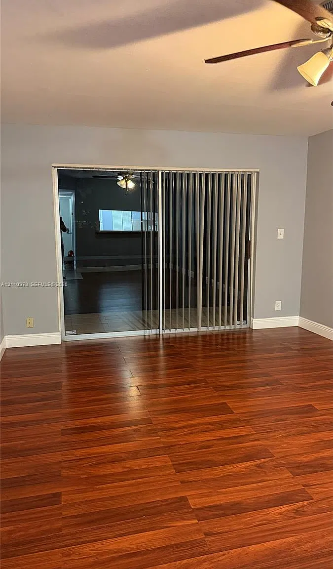 Versailles Gardens Condo — Photo 4