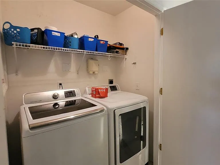 4000 SW 23rd St #6-303 — Photo 5