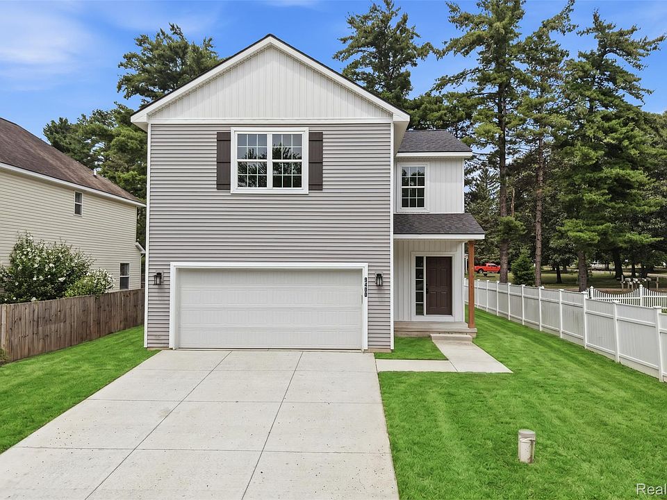 1st image of 9400 Roland Dr
