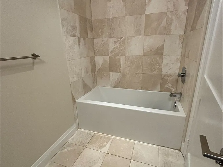 181 Huron St #1302 — Photo 10