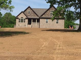 285 Thoroughbred Ln, Hartsville, TN 37074