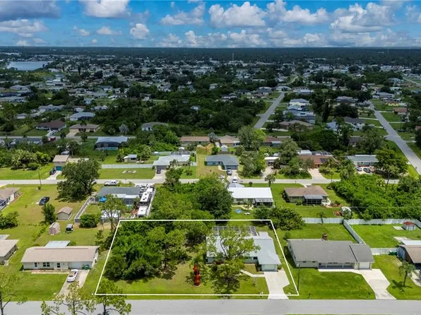 542 Lakehurst Ave, Pt Charlotte, FL 33952