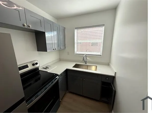 360 SW 27th Ter #B, Fort Lauderdale, FL 33312