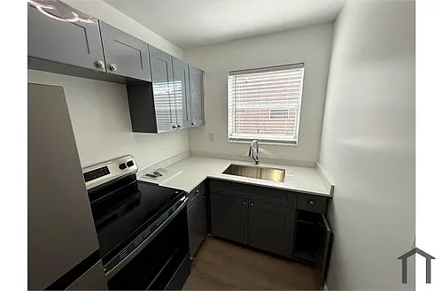 360 SW 27th Ter #B Photo 1