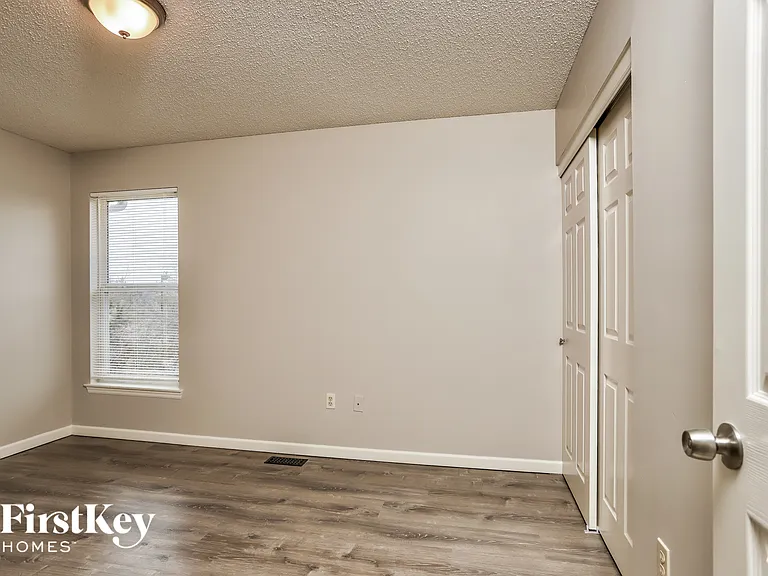 206 Sunshine Dr — Photo 12