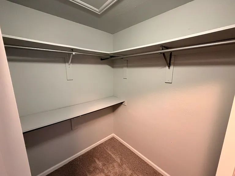 2031 Oakcrest Cir — Photo 21