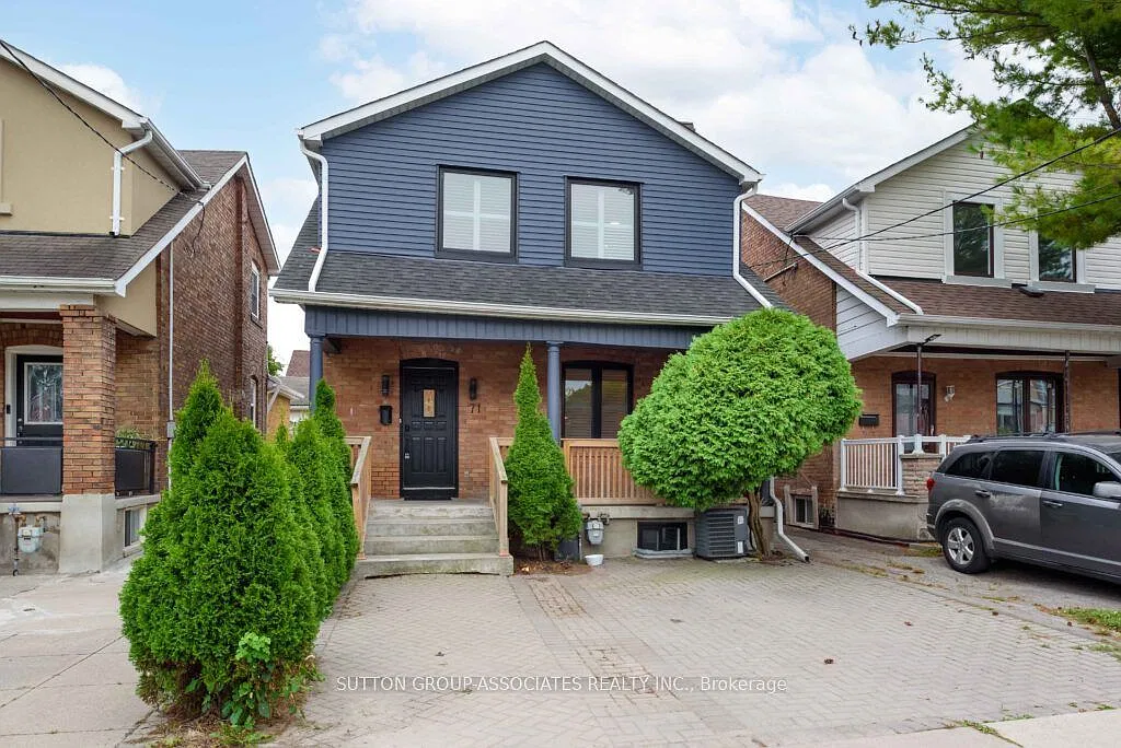 3 bed, $3,995 — Photo 1