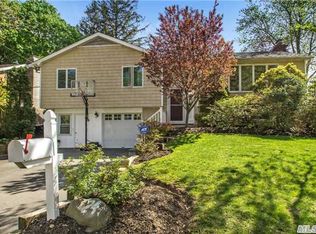 24 Terrace Dr, Huntington Station, NY 11746