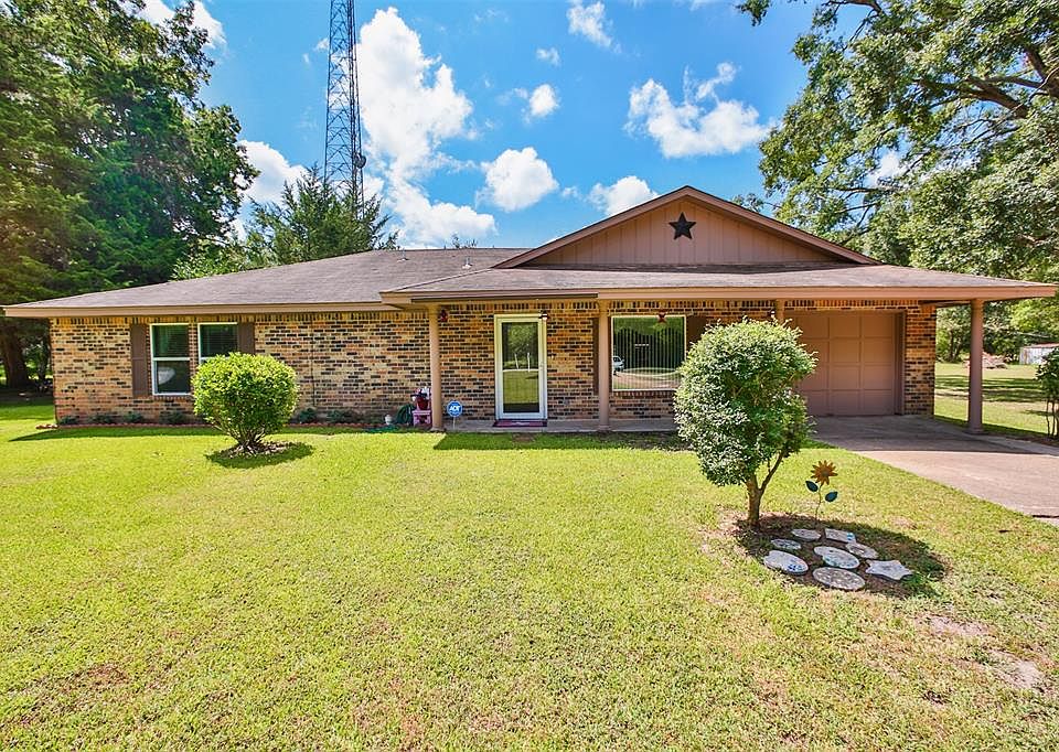 1st image of 381 Myrtie Dr