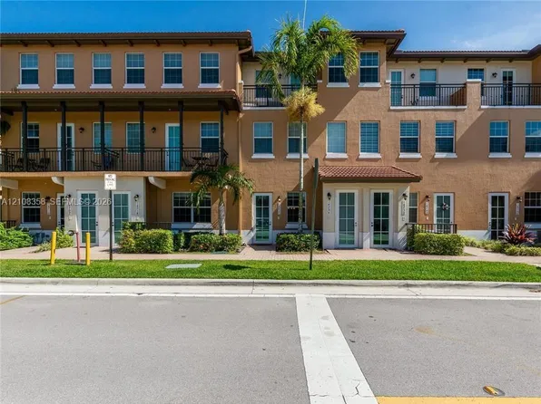 14726 SW 10th St #10511, Hollywood, FL 33027