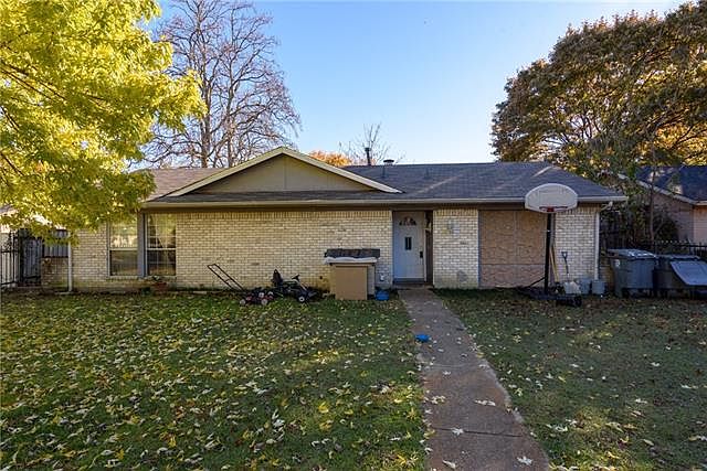 1st image of 10406 Kinslow Dr