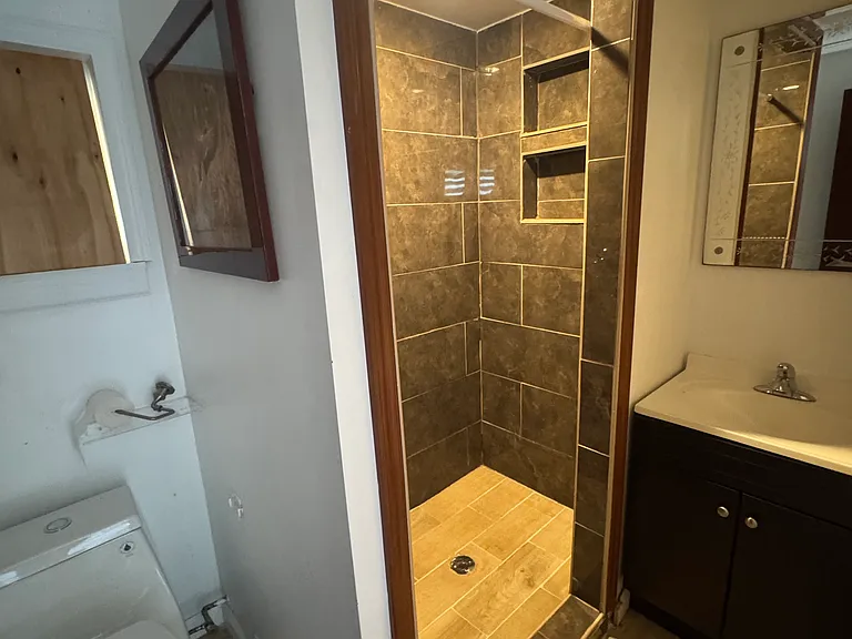 Walnut Ln — Photo 15