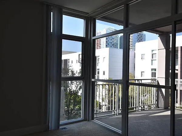 33 South Third — Photo 7