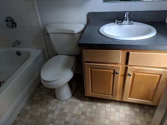 4th image of 1324 Chapel St APT 3