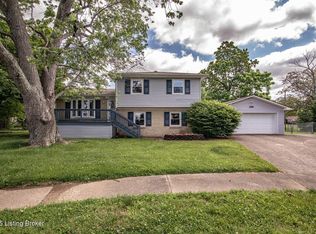 288 Senate Cir, Radcliff, KY 40160