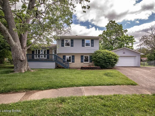 288 Senate Cir, Radcliff, KY 40160