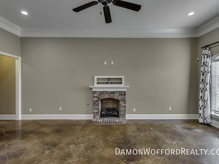 114 Lennox Pl — Photo 10