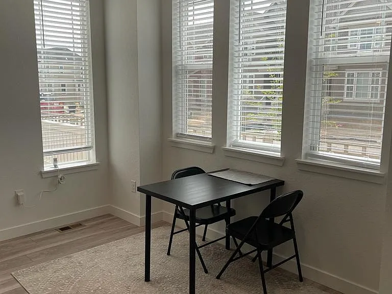 1564 Burke Aly — Photo 10
