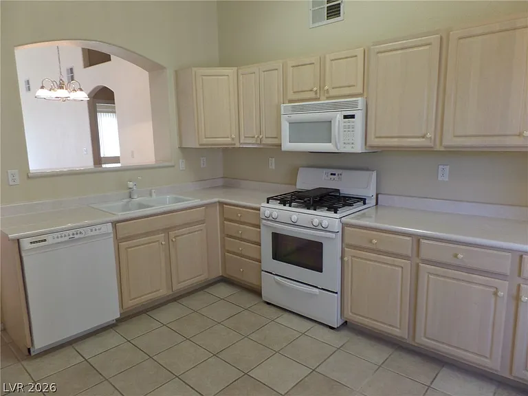 3917 Lazy Pine St #201 — Photo 7