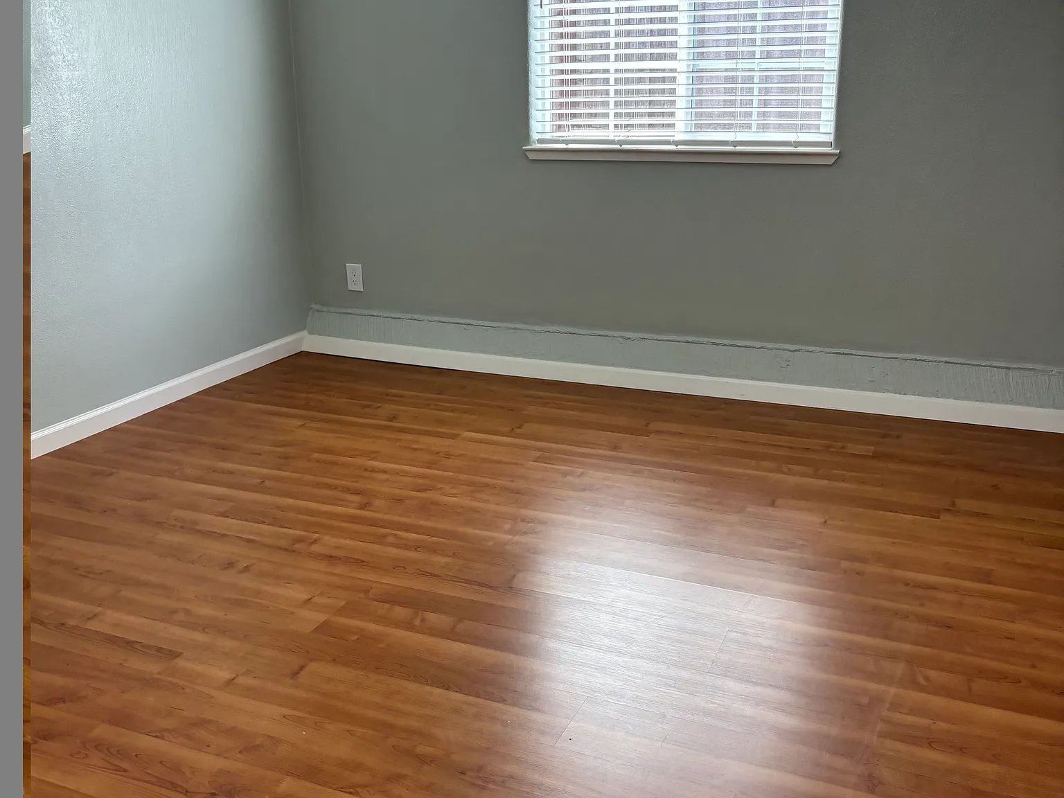 1 bed, 975 sqft, $3,500 — Photo 3