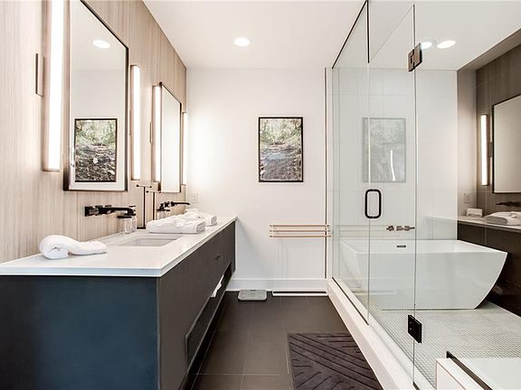 4th image of 1268 Arkwright Pl SE