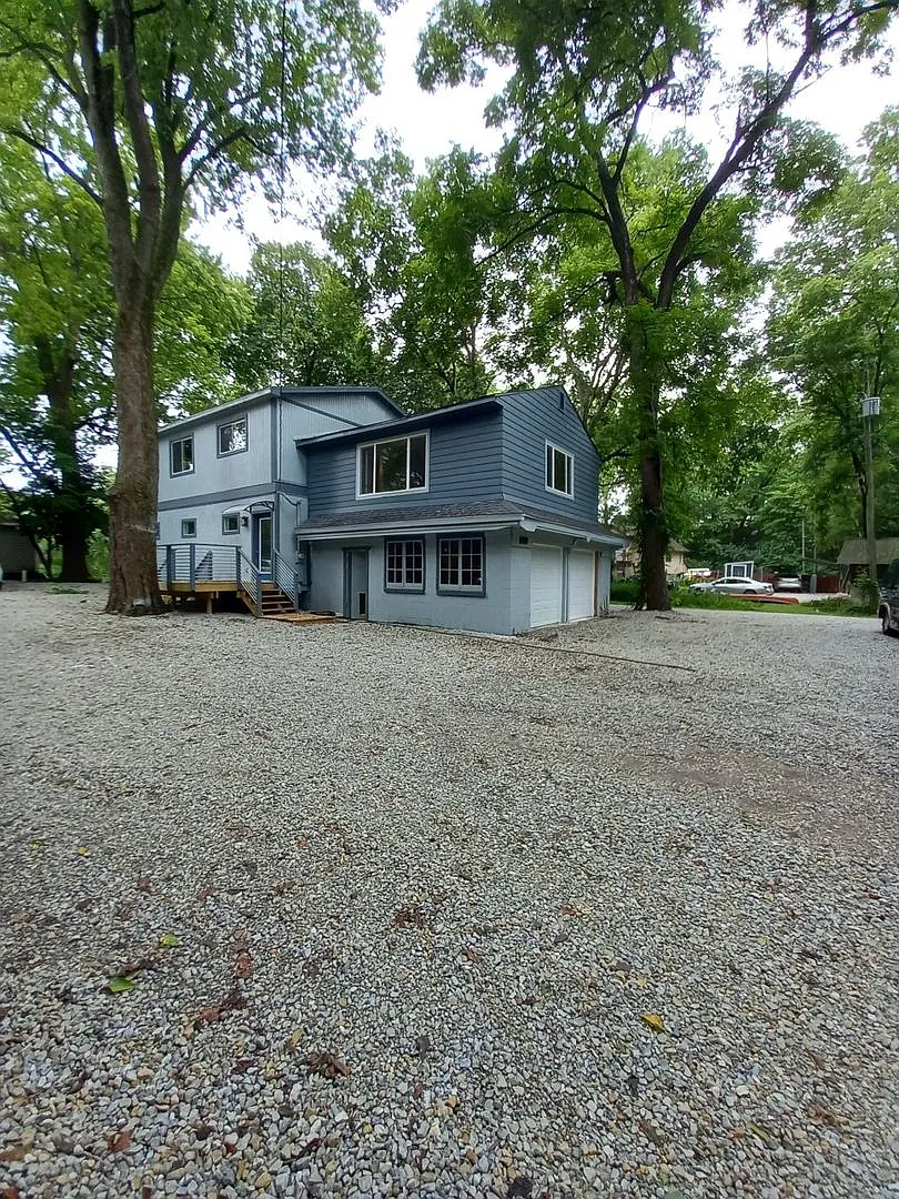 Three Bedroom on the River — Photo 2