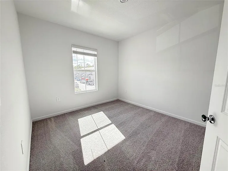 2747 Skyline Loop — Photo 12