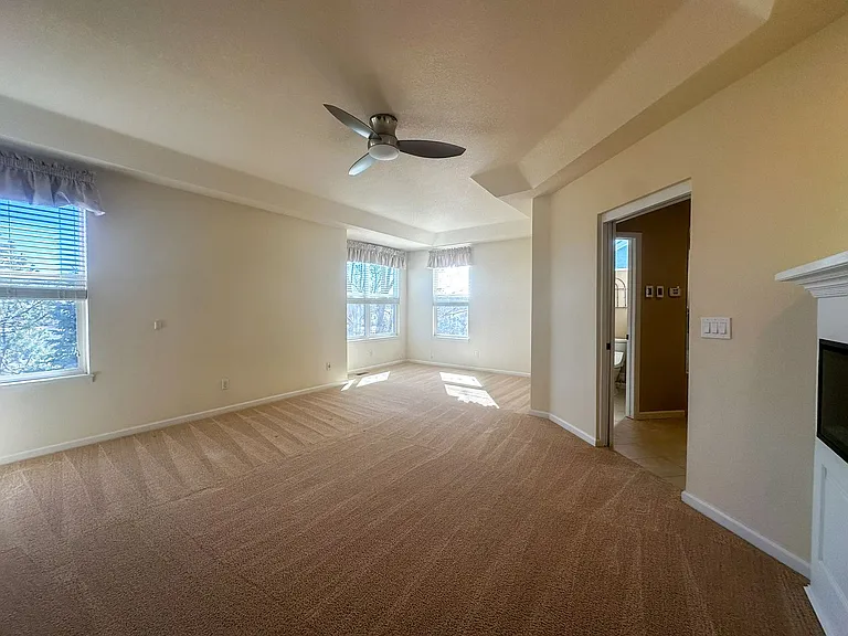 7856 Stonedale Dr — Photo 32